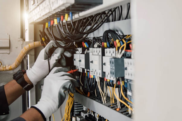 Best Ceiling Fan Installation Electrician  in Ashland, OR